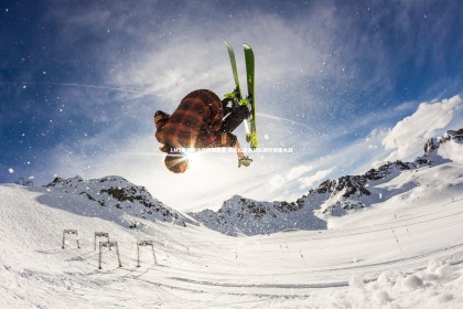 星空体育-LMS夏季赛今日燃情启幕 周杰伦亲率战队领衔揭幕大战